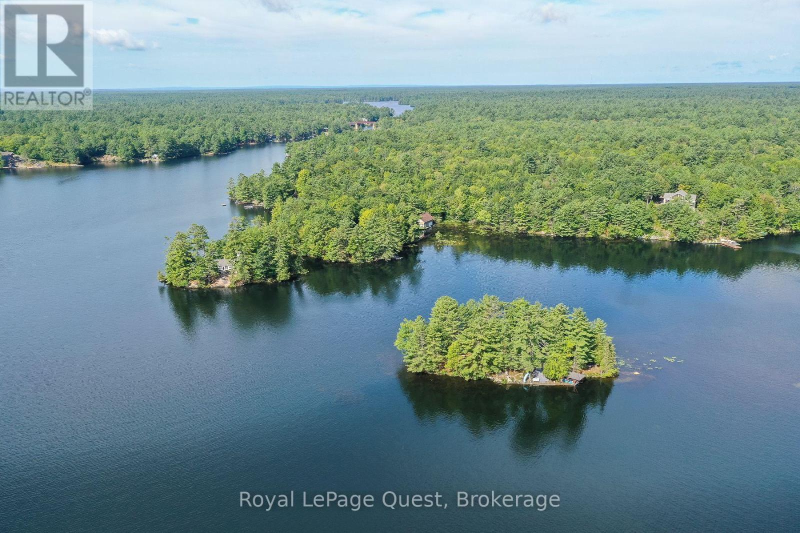 1 Island 4sr, Gravenhurst, Ontario  P0E 1G0 - Photo 34 - X12187655