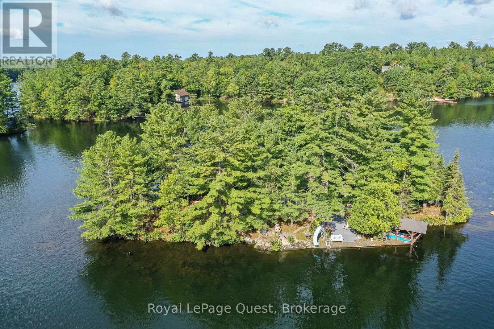 1 Island 4sr, Gravenhurst, Ontario  P0E 1G0 - Photo 4 - X12187655