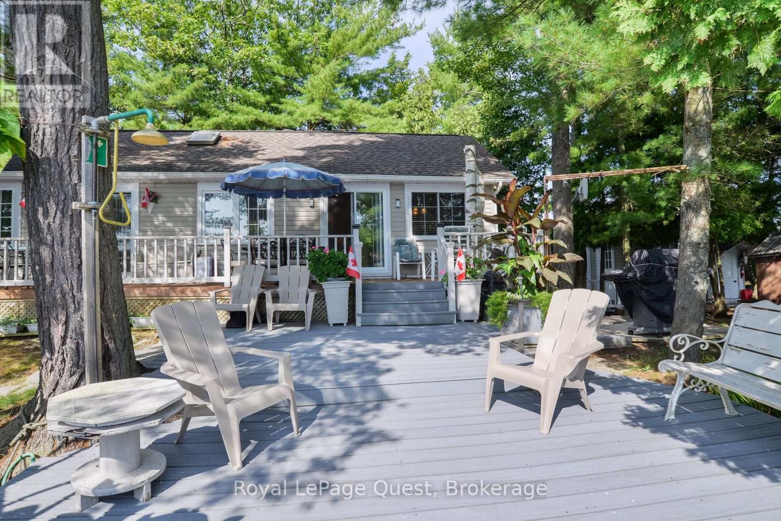 1 Island 4sr, Gravenhurst, Ontario  P0E 1G0 - Photo 5 - X12187655