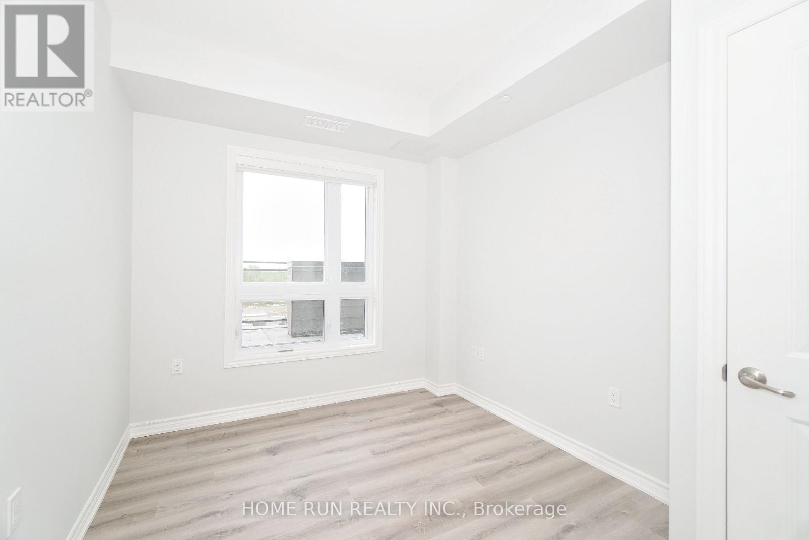 511 - 1350 Hemlock Road, Ottawa, Ontario  K1K 5C2 - Photo 11 - X12187638