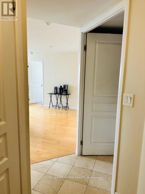 2205 - 18 Yonge Street, Toronto, Ontario  M5E 1Z8 - Photo 5 - C12187634