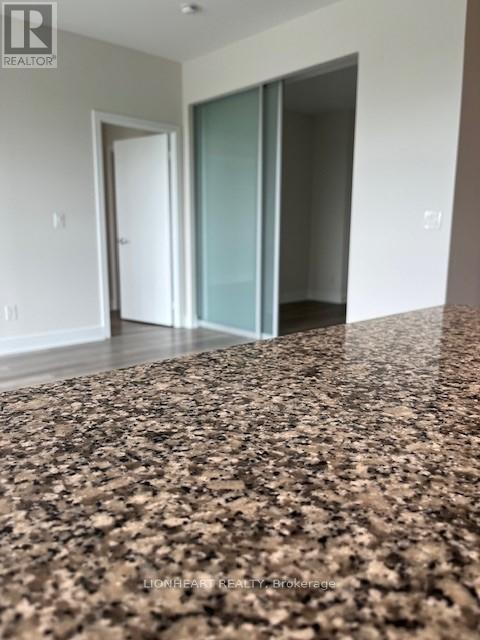704 - 35 Brian Peck Crescent, Toronto, Ontario  M4G 0A5 - Photo 2 - C12187649