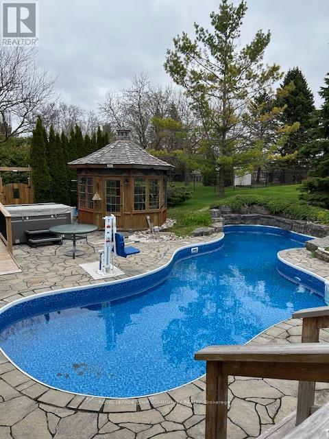 11 Whitebirch Lane, East Gwillimbury (Sharon), Ontario  L0G 1V0 - Photo 41 - N12057170