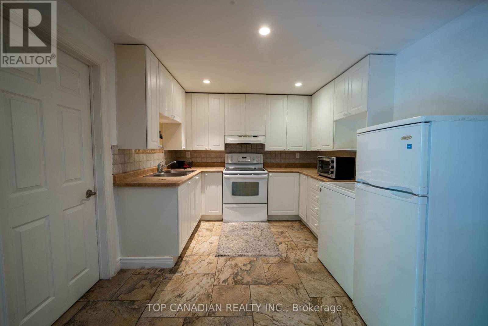 Basement - 23 Downey Circle, Aurora, Ontario  L4G 7E7 - Photo 6 - N12187632