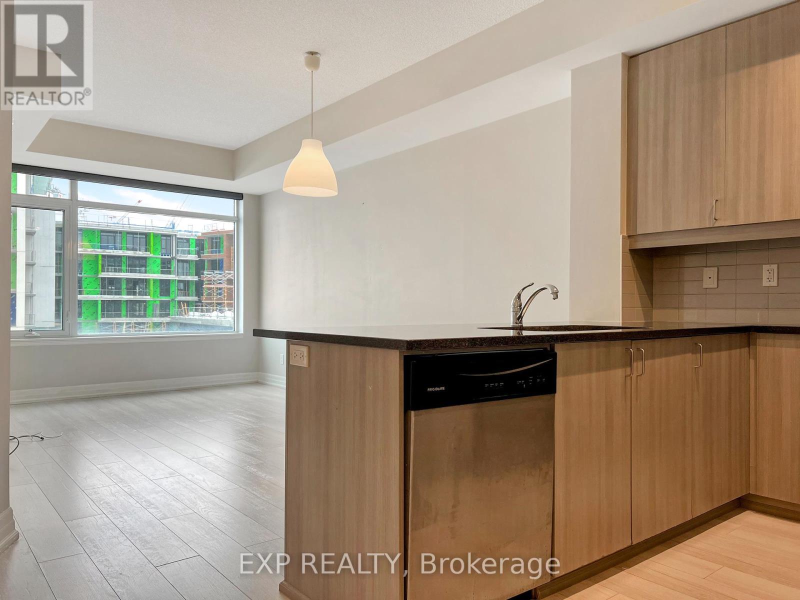 609 - 8130 Birchmount Road, Markham, Ontario  L6G 0E4 - Photo 3 - N12187640