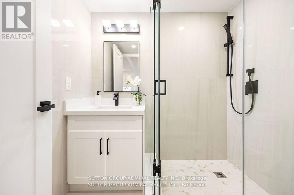 602 - 11 Townsgate Drive, Vaughan, Ontario  L4J 8G4 - Photo 24 - N12187662