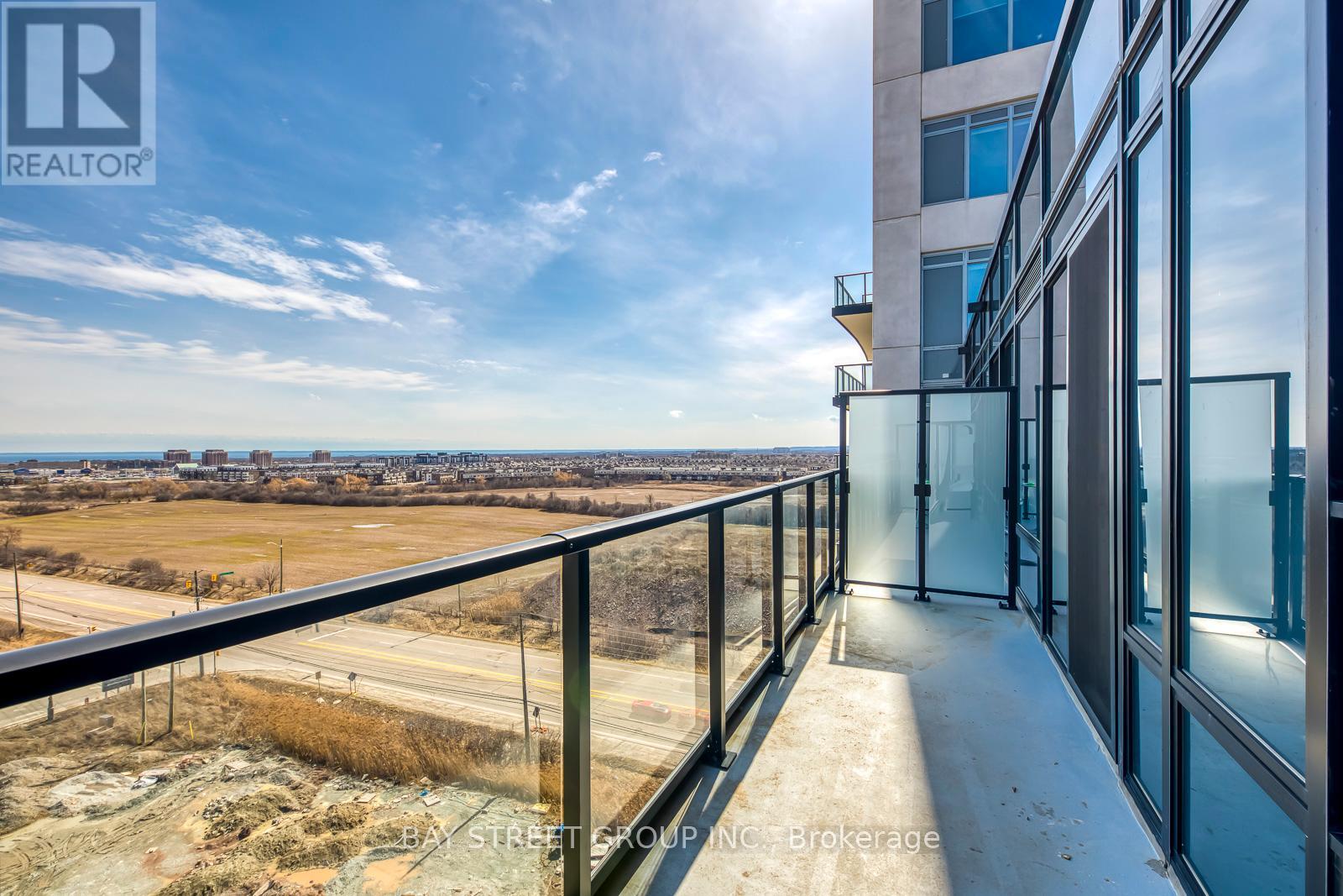 1006 - 3200 William Coltson Avenue, Oakville, Ontario  L6H 7W6 - Photo 18 - W12187646