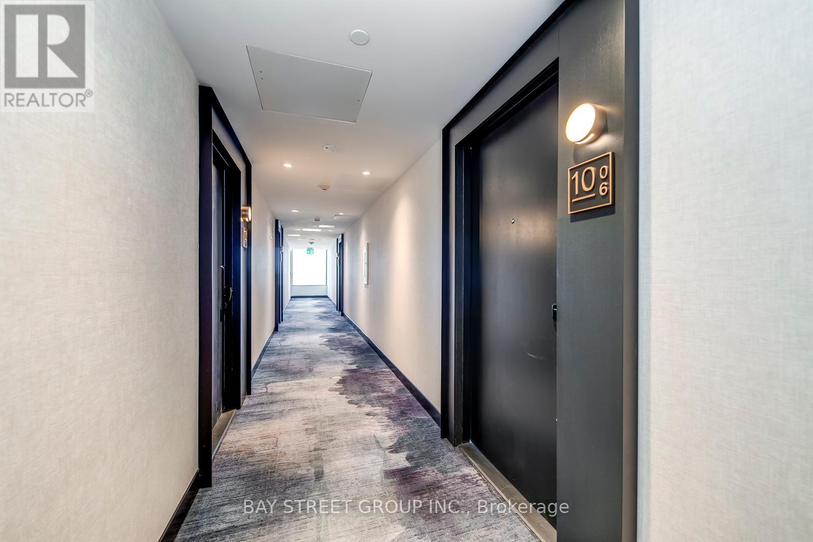 1006 - 3200 William Coltson Avenue, Oakville, Ontario  L6H 7W6 - Photo 6 - W12187646