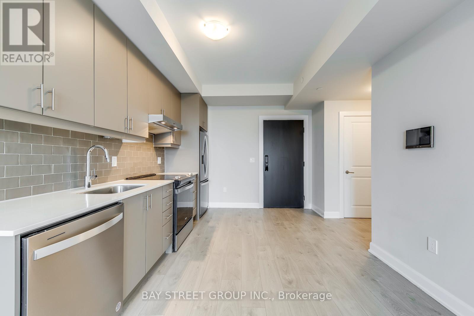 1006 - 3200 William Coltson Avenue, Oakville, Ontario  L6H 7W6 - Photo 8 - W12187646