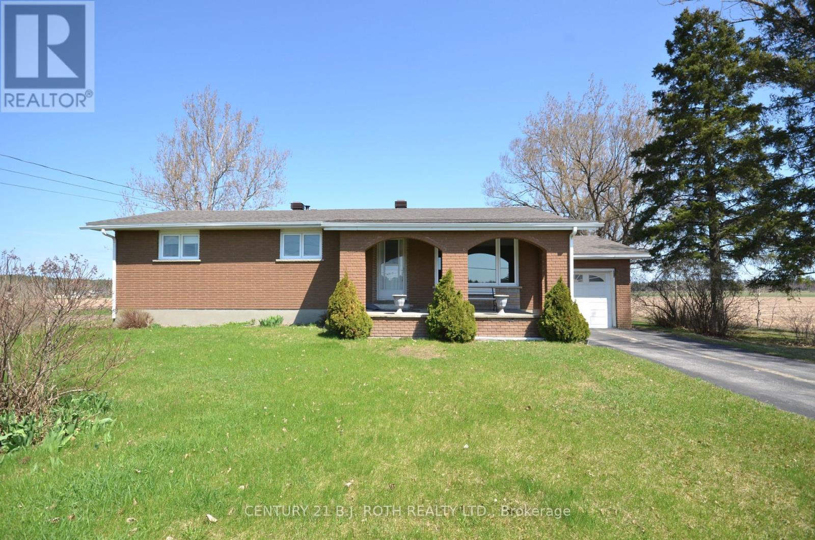 11704 64 Highway, West Nipissing, Ontario  P0H 2M0 - Photo 2 - X12187652