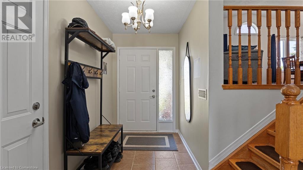Property at 28 THOMPSON Drive image 4
