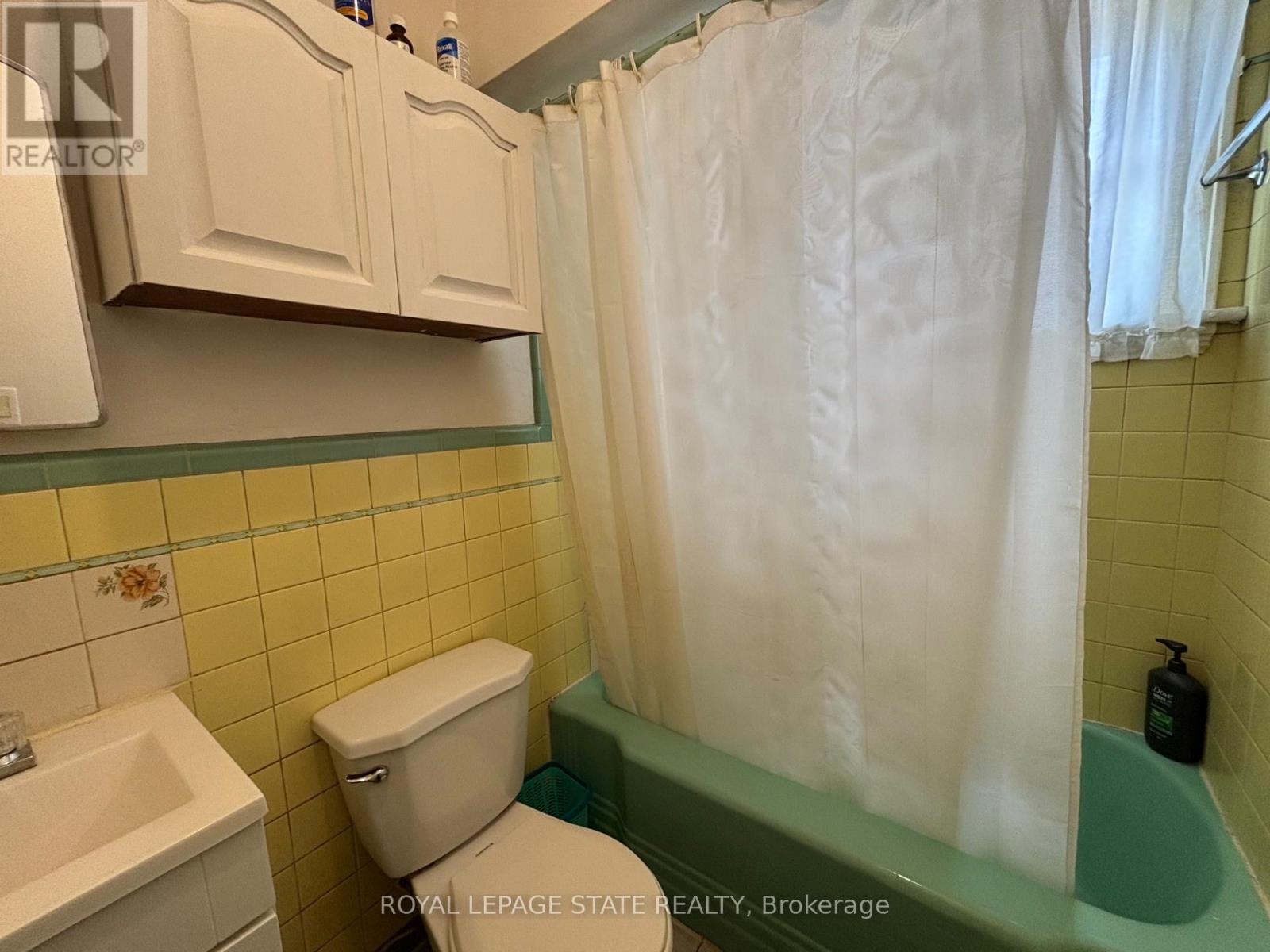 521 Mary Street, Hamilton, Ontario  L8L 4X6 - Photo 18 - X12172828
