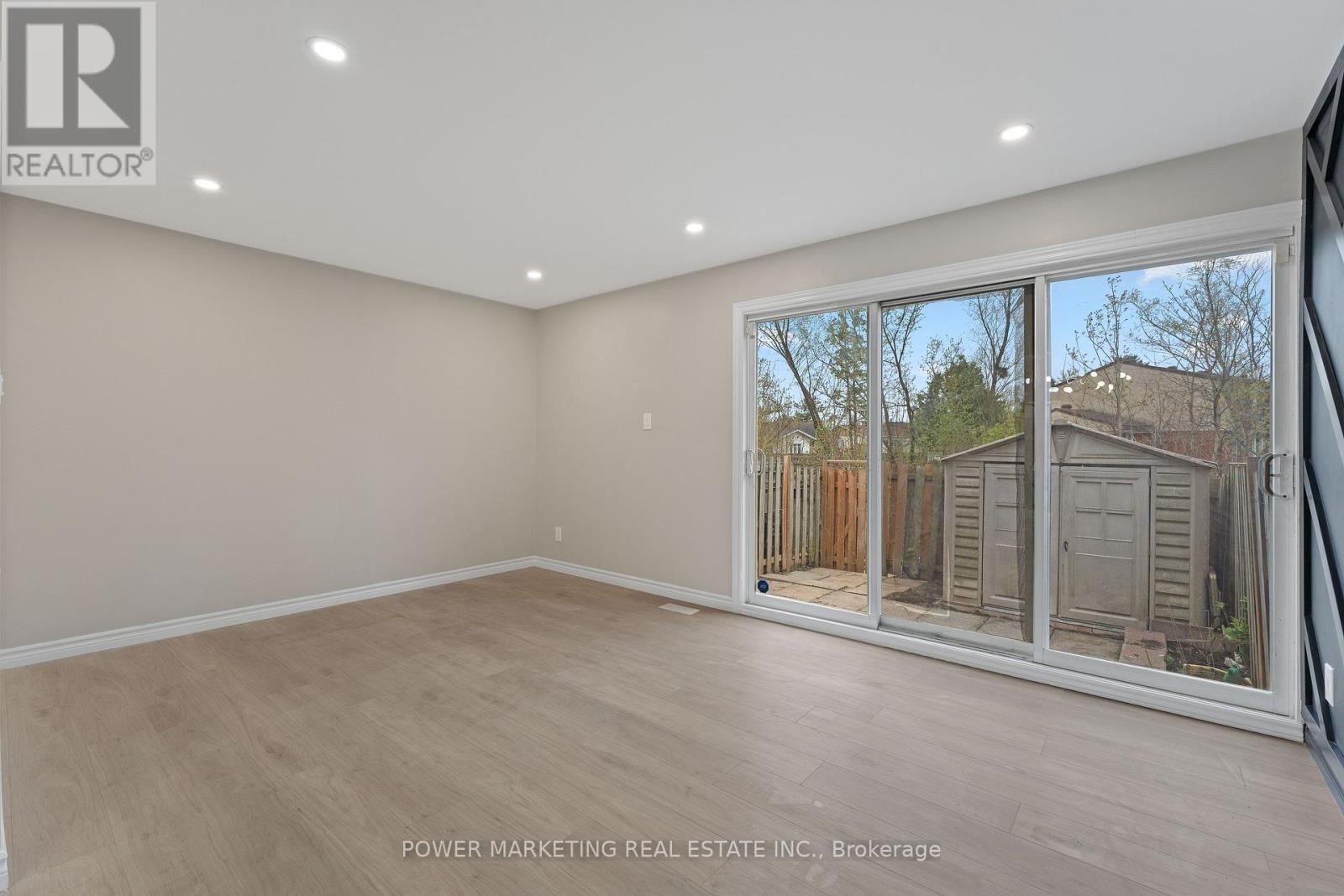 1566 Feather Lane, Ottawa, Ontario  K1T 1V4 - Photo 10 - X12187669