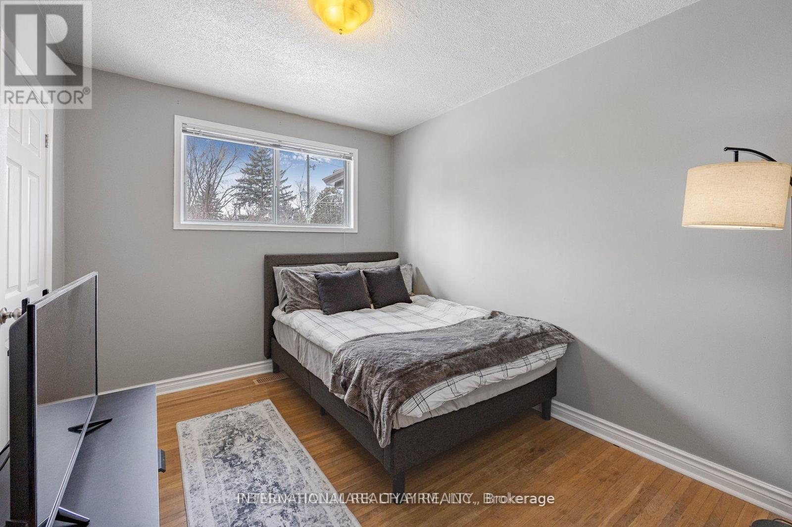 Main Floor Unit - 37 Foreht Crescent, Aurora, Ontario  L4G 3E7 - Photo 11 - N12187676