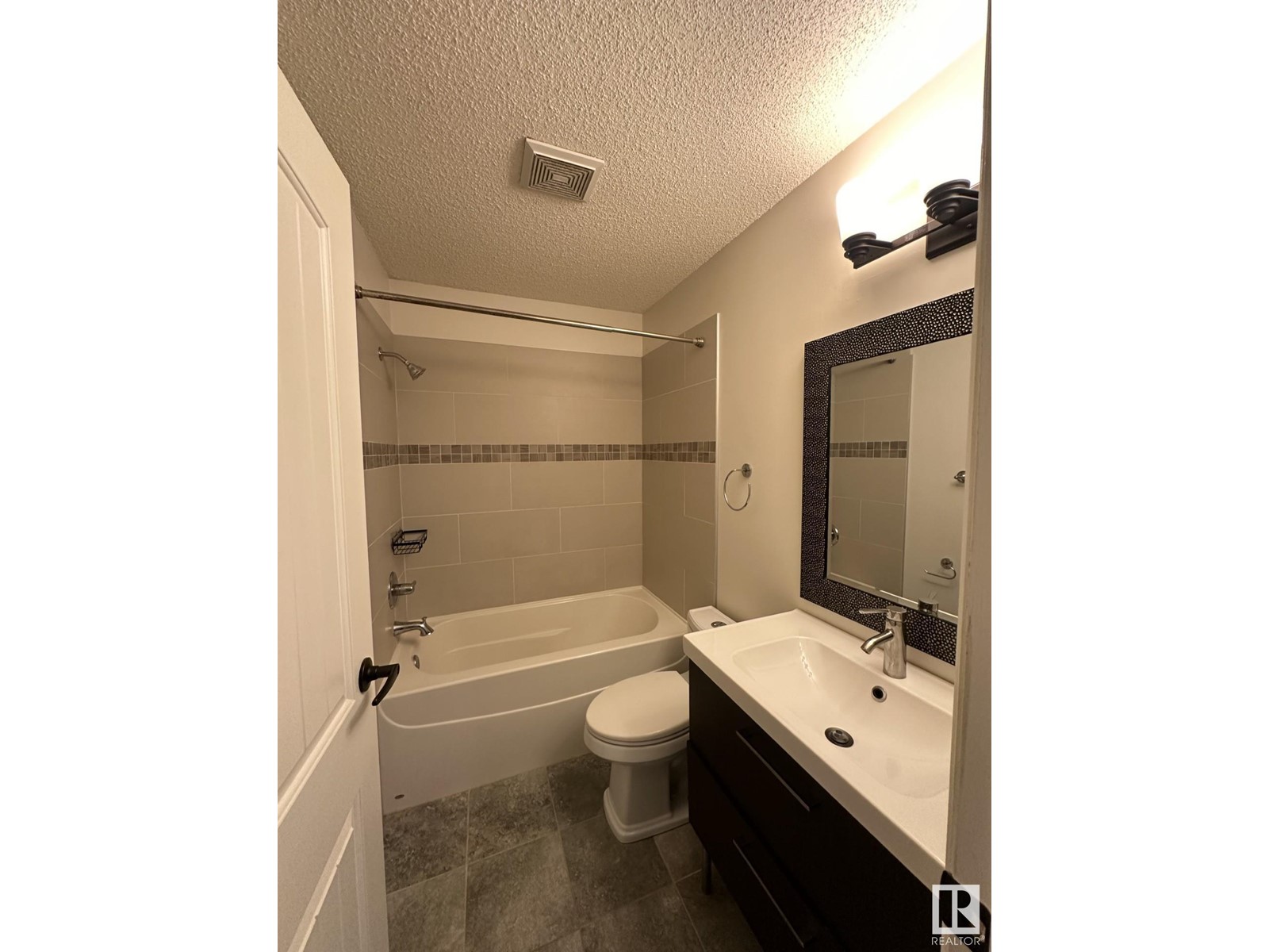 #446 10636 120 St Nw, Edmonton, Alberta  T5H 4L5 - Photo 12 - E4439807