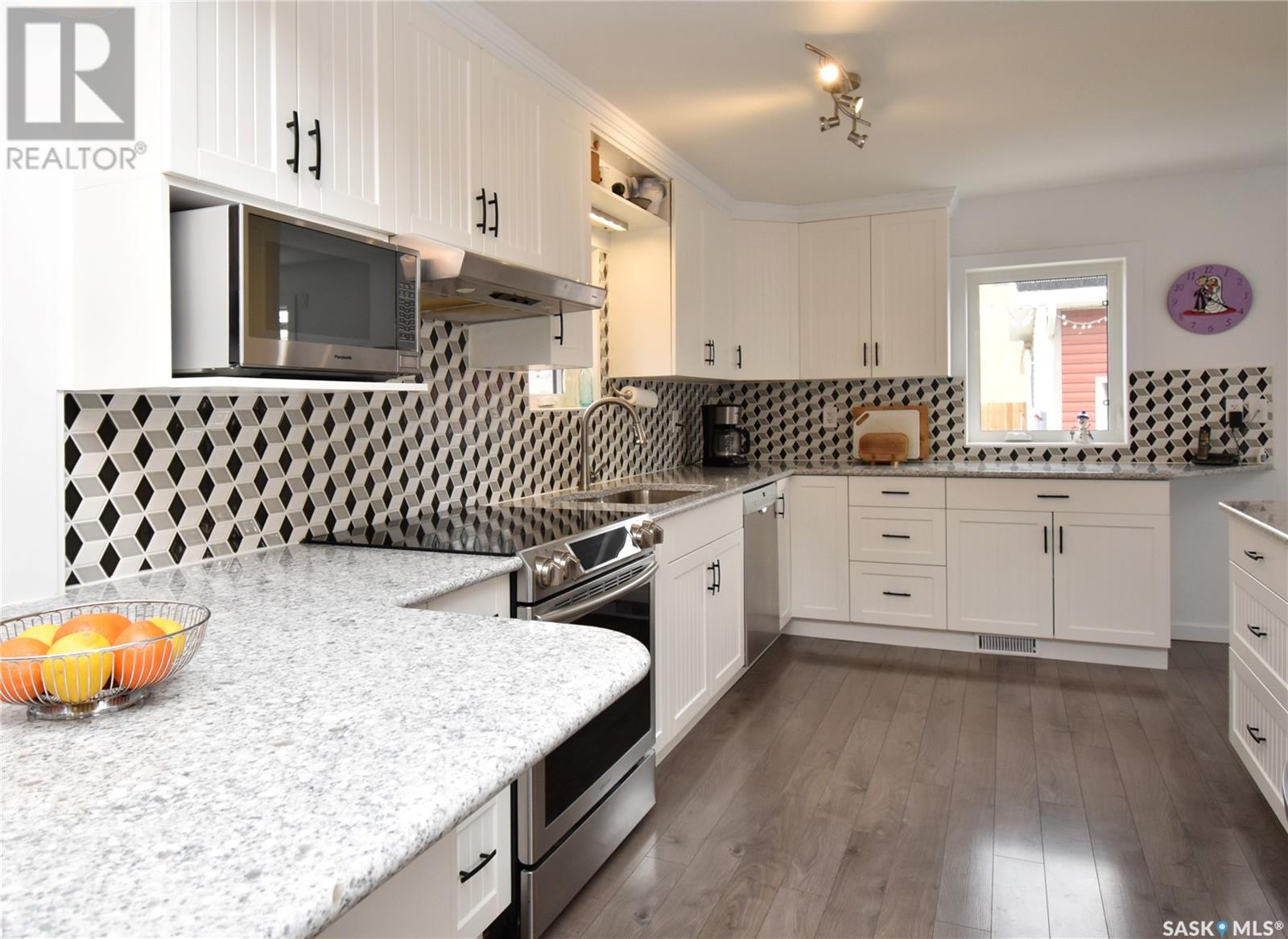 Property at 1417 Second STREET image 5