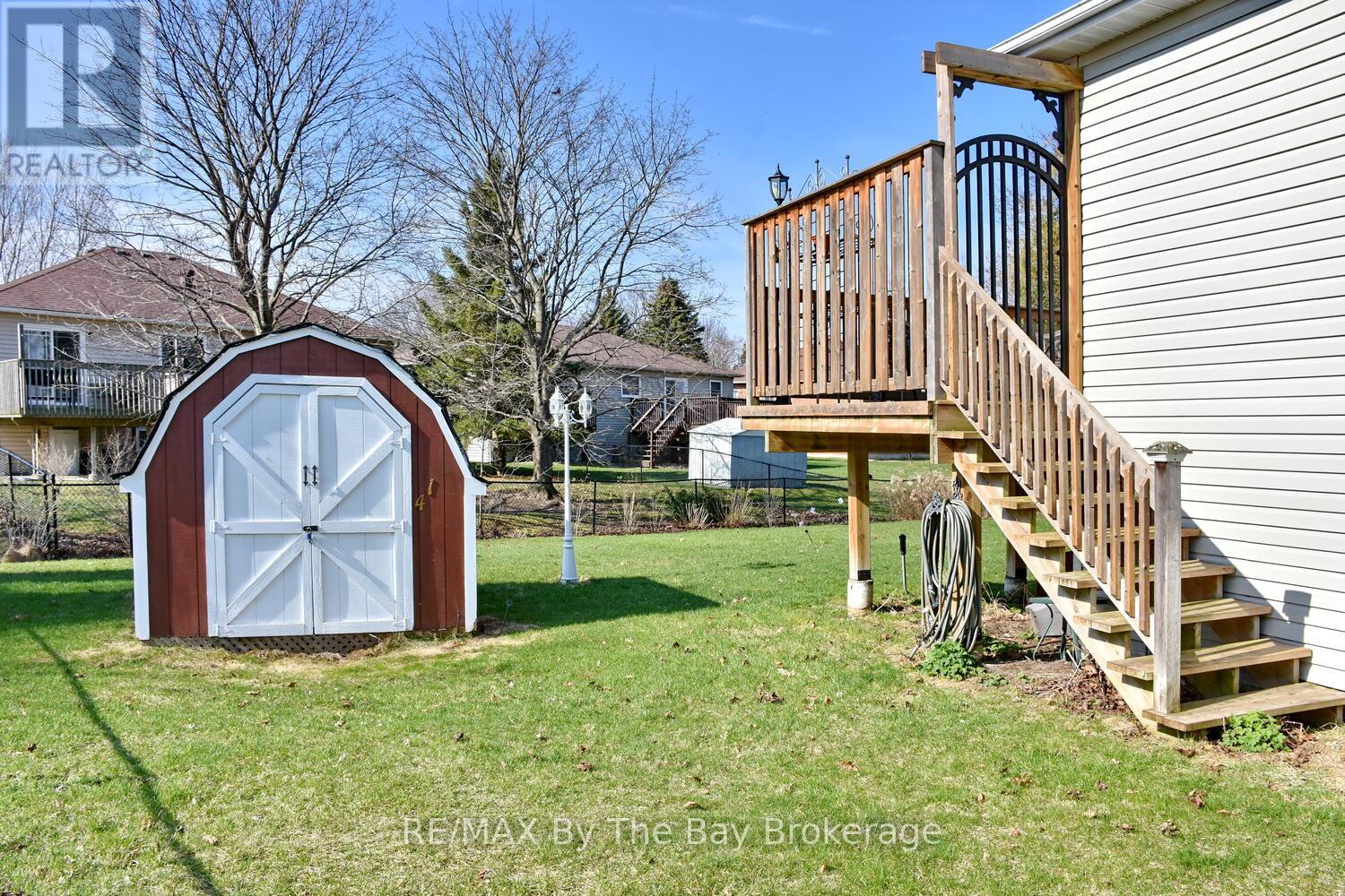 41 Evergreen Crescent, Wasaga Beach, Ontario  L9Z 1B6 - Photo 37 - S12099826