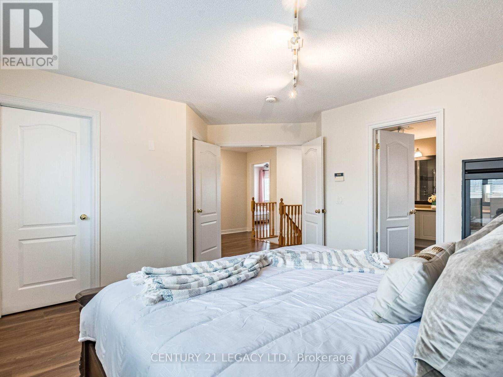 3 Bowsfield Drive, Brampton (Vales Of Castlemore), Ontario  L6P 1C8 - Photo 21 - W12187671