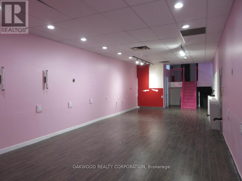 A - 47 Queen Street, Brampton, Ontario  L6Y 1L9 - Photo 4 - W12187677