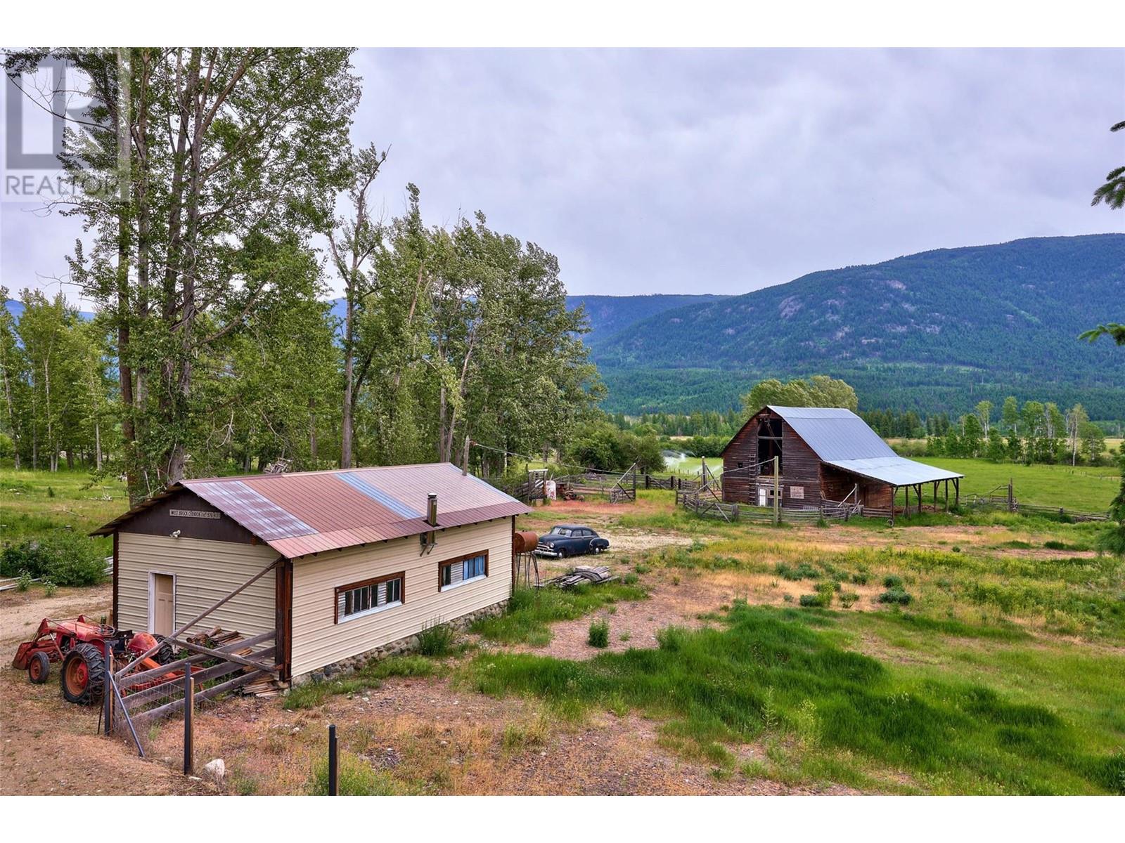 7398 Yellowhead Highway S, Barriere, British Columbia  V0E 1R0 - Photo 12 - 10328473