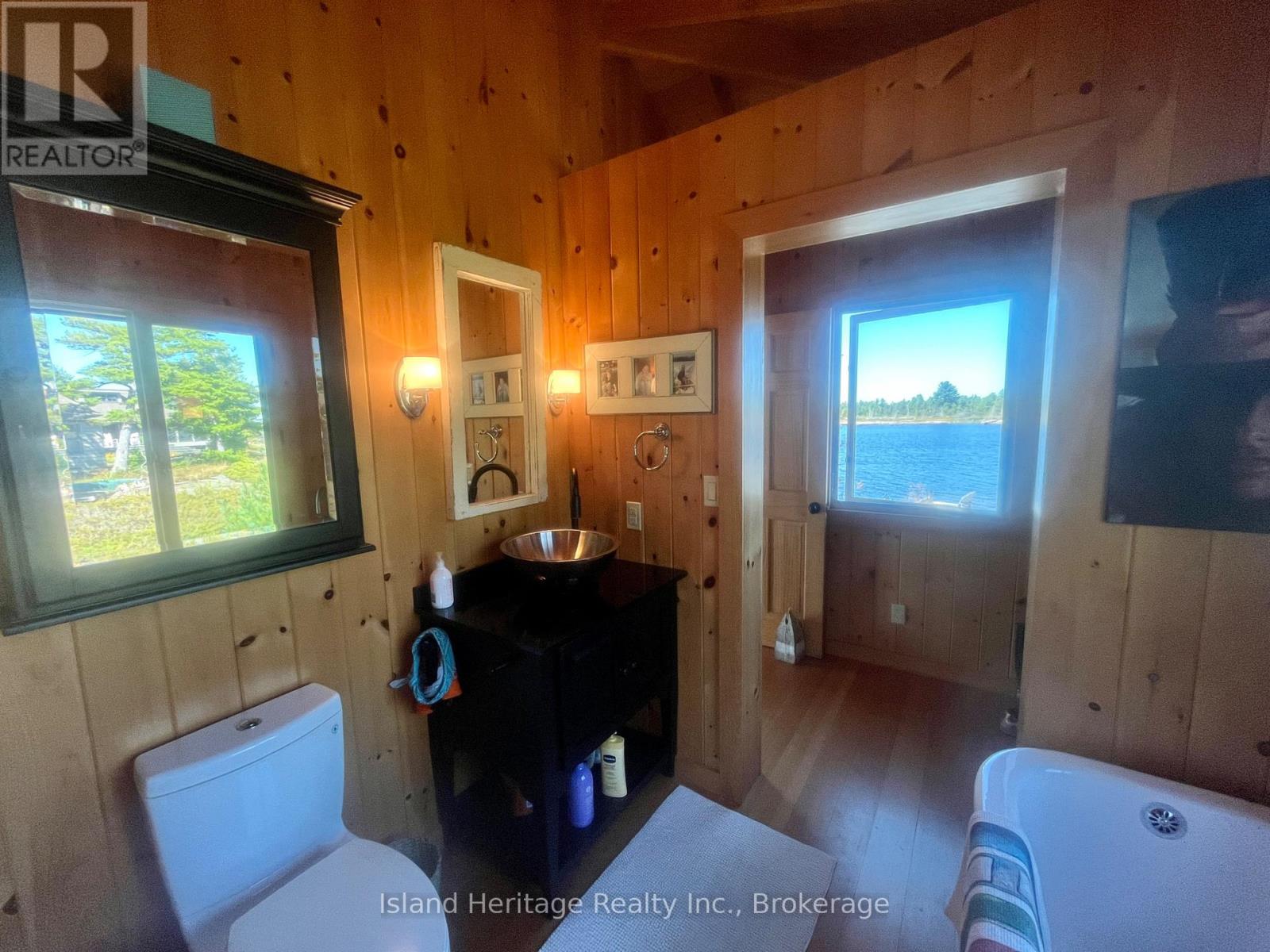 D-44 Wallbridge Island, Parry Sound Remote Area, Ontario  P0G 1K0 - Photo 34 - X12187700