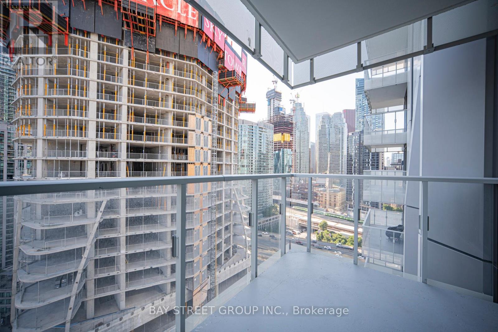 2103 - 28 Freeland Street, Toronto, Ontario  M5E 0E3 - Photo 6 - C12187702