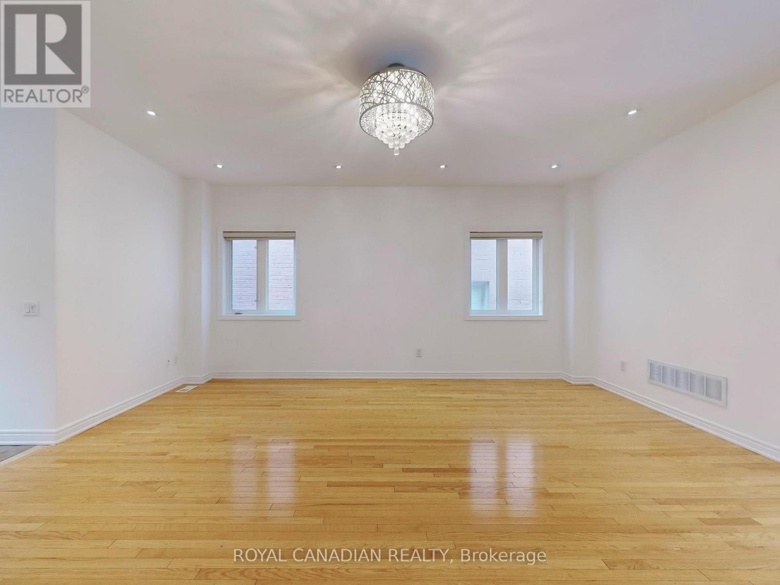 38 Hammersly Boulevard, Markham, Ontario  L6E 0H6 - Photo 7 - N12187727