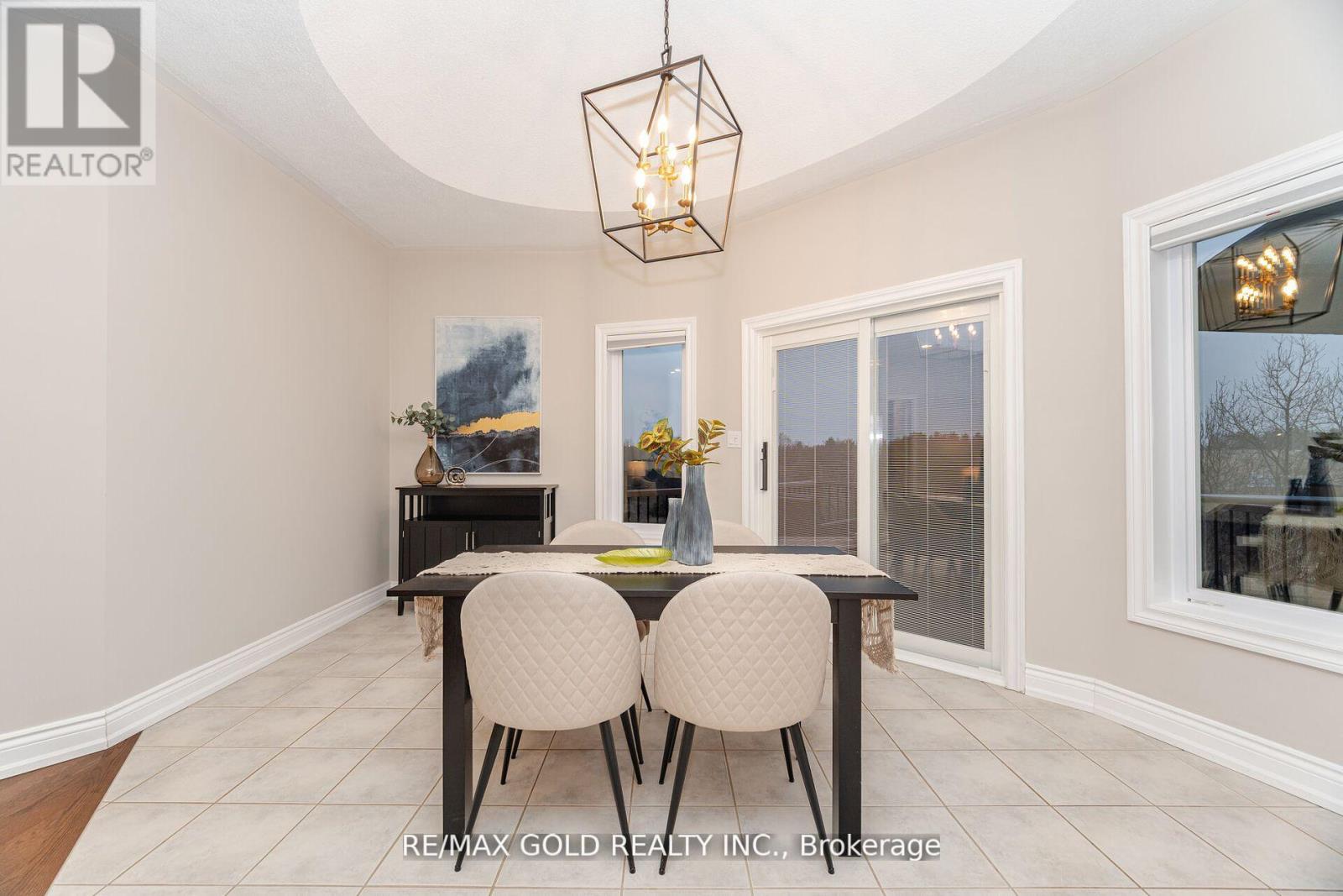 12 Vista View Court, Caledon, Ontario  L7C 1E1 - Photo 18 - W12187696