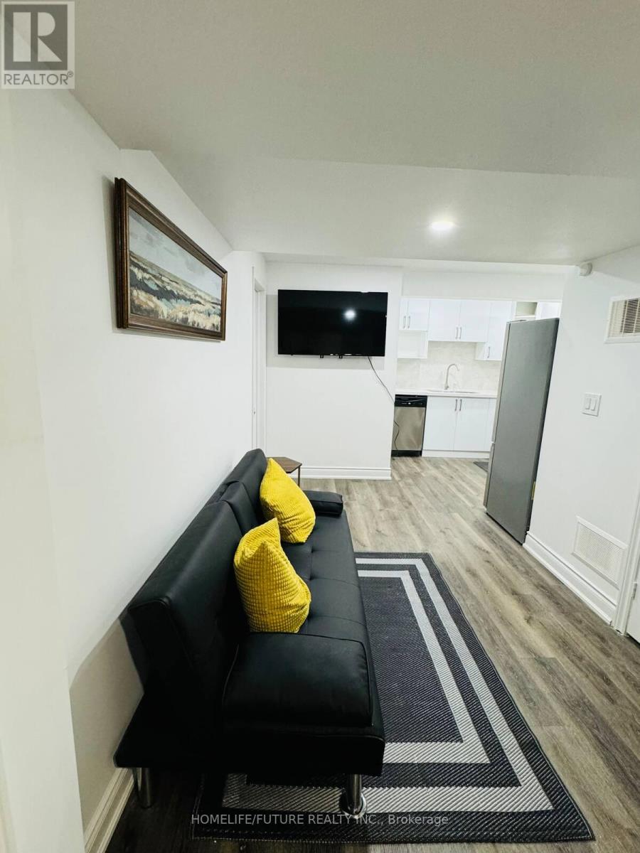 Bsmt - 83 Sundridge Street, Brampton, Ontario  L7A 1J7 - Photo 6 - W12187714