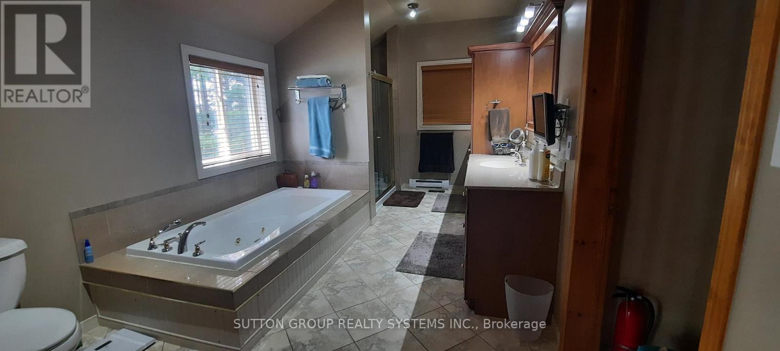 1581 B Lake Joesph Road, Seguin, Ontario  P0C 1H0 - Photo 20 - X12187701