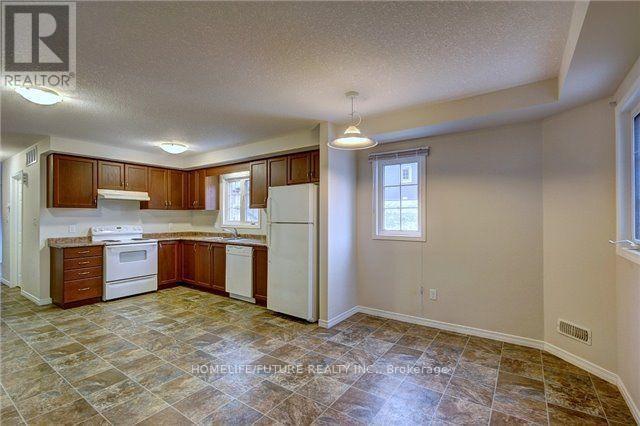 4c - 931 Glasgow Street, Kitchener, Ontario  N2N 2Y7 - Photo 4 - X12187722