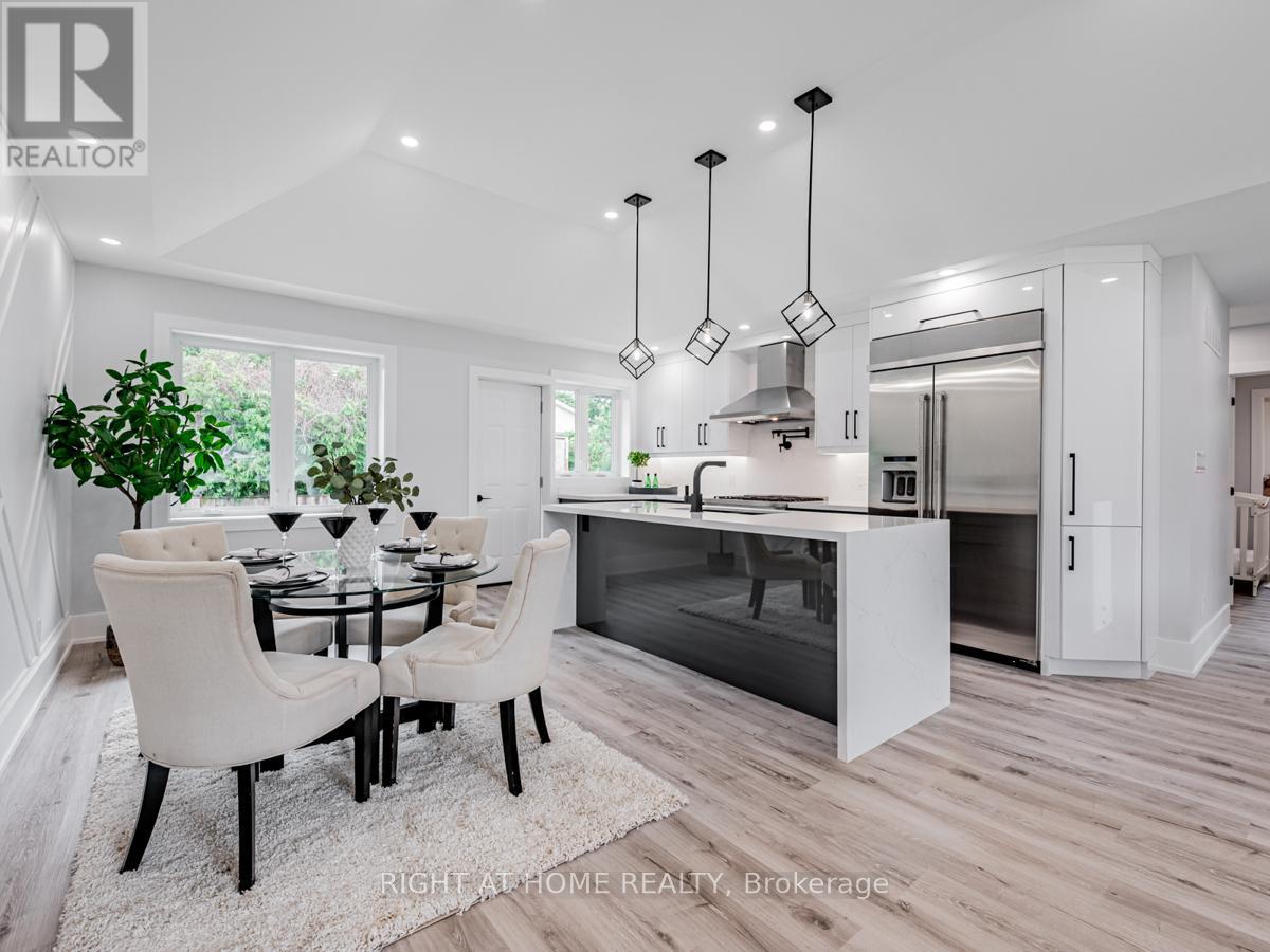 3 ROLLINS PLACE, Toronto, Ontario