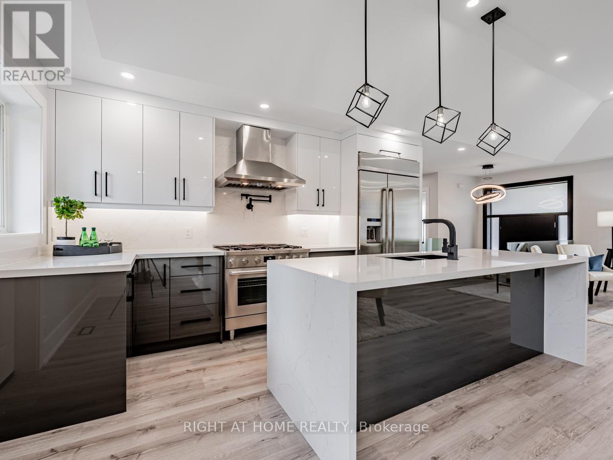 3 Rollins Place, Toronto, Ontario  M9B 3Y4 - Photo 8 - W12166624