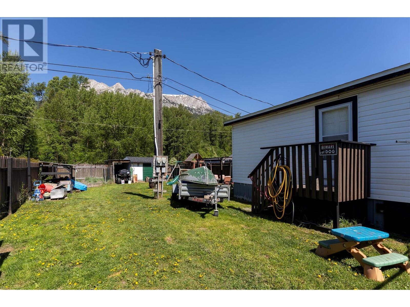 2011 3 Highway Unit# 12, Fernie, British Columbia  V0B 1M5 - Photo 5 - 10349981