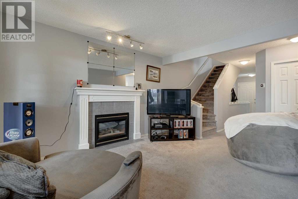 52 Beddington Gardens Ne, Calgary, Alberta  T3K 4N9 - Photo 5 - A2219596