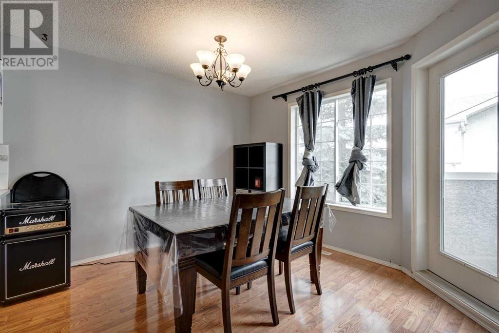 52 Beddington Gardens Ne, Calgary, Alberta  T3K 4N9 - Photo 6 - A2219596