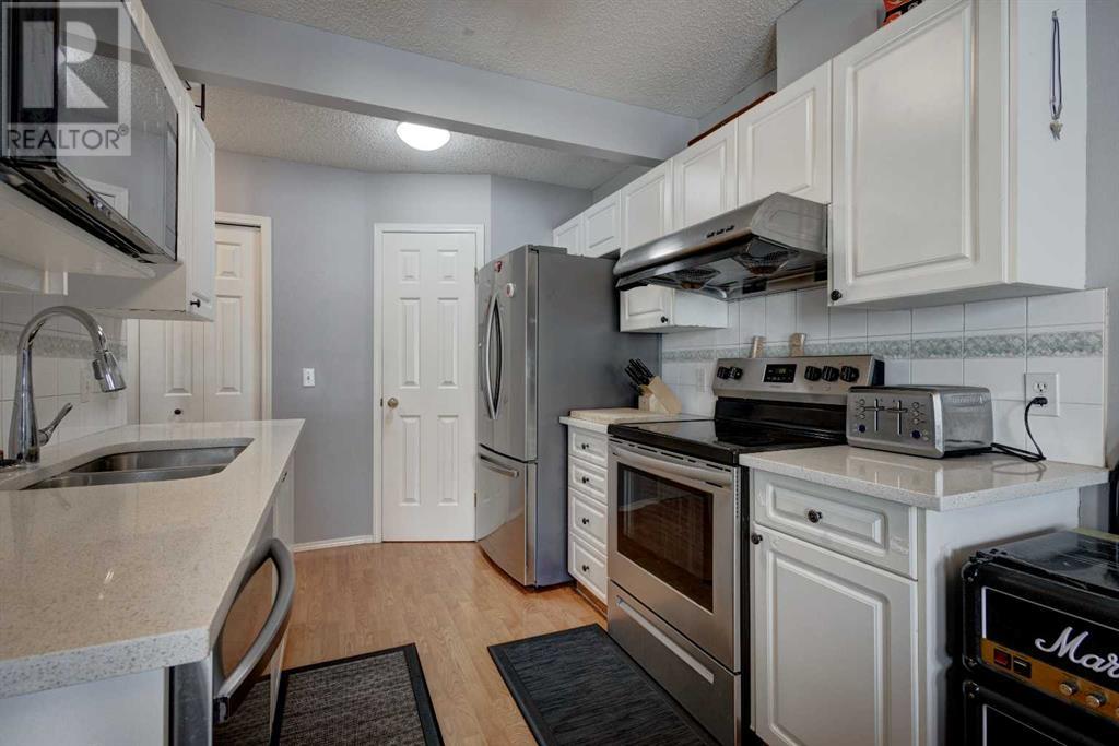 52 Beddington Gardens Ne, Calgary, Alberta  T3K 4N9 - Photo 9 - A2219596