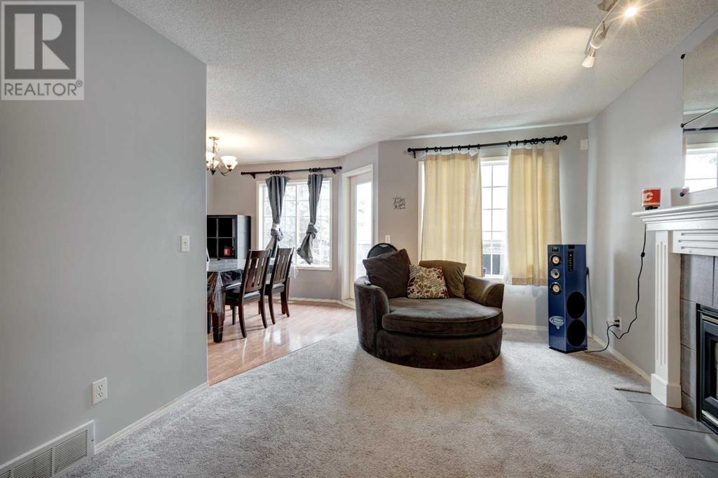 52 Beddington Gardens Ne, Calgary, Alberta  T3K 4N9 - Photo 3 - A2219596