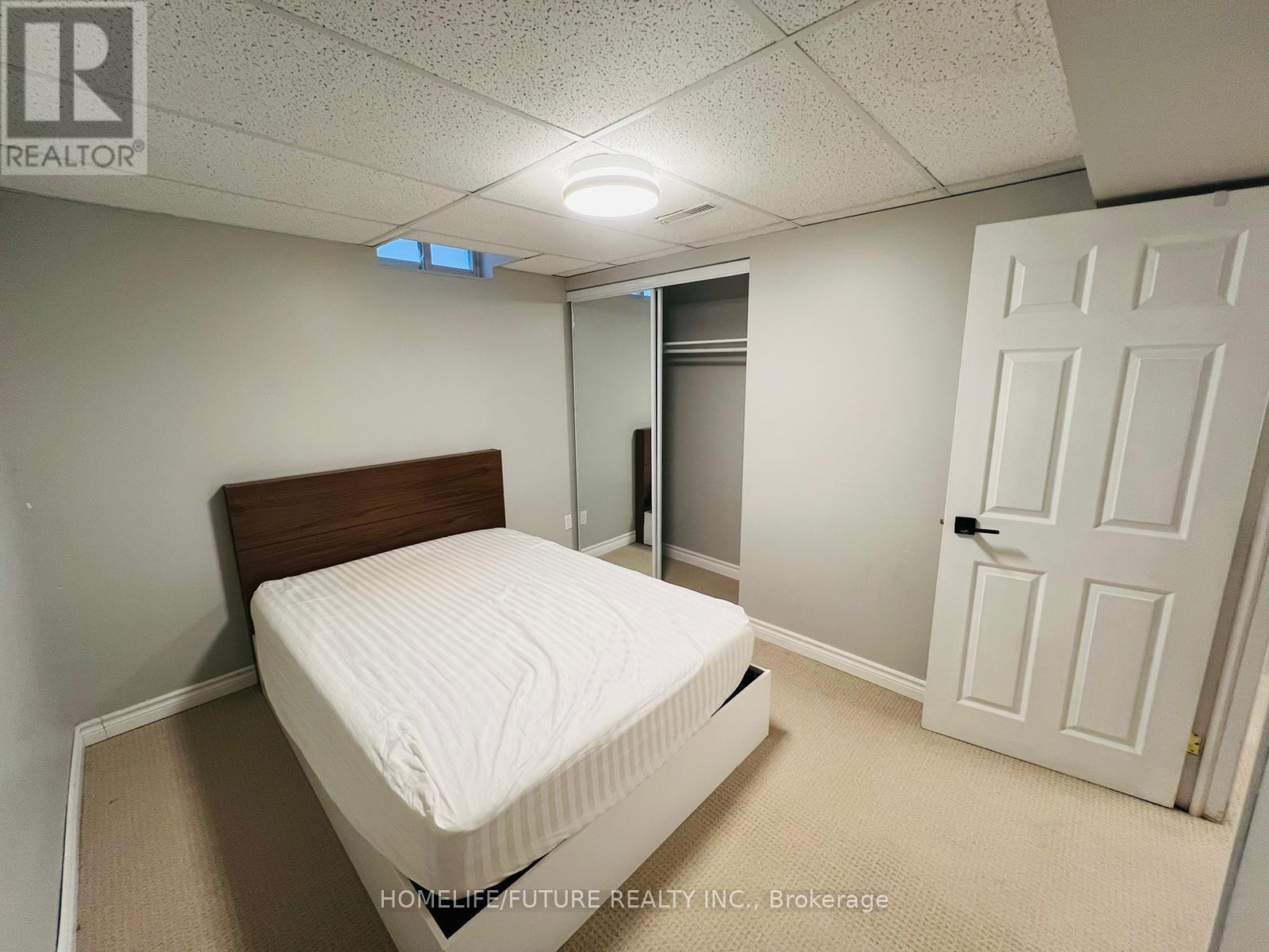 Bsmt - 3273 Huxley Drive, Mississauga, Ontario  L5L 4S3 - Photo 5 - W12187748