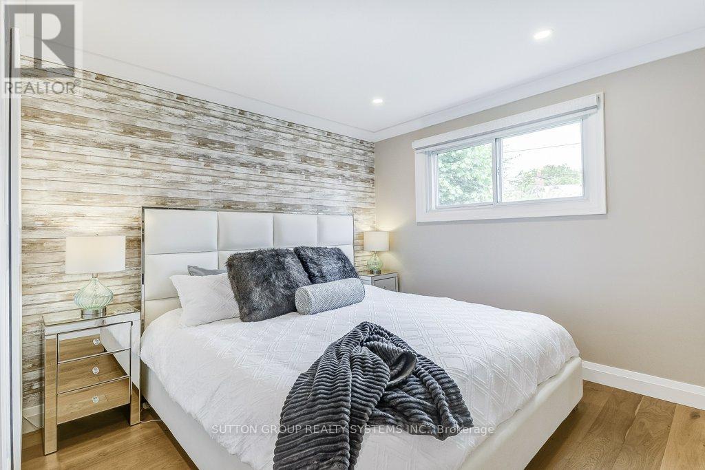 3519 Braemore Place, Burlington, Ontario  L7N 2N1 - Photo 16 - W12185076