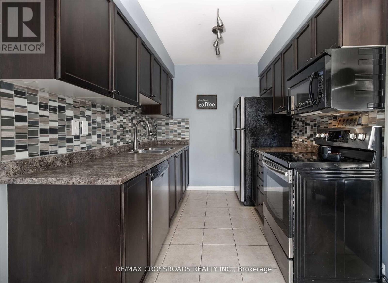 1405 Benson Street, Innisfil, Ontario  L9S 0C7 - Photo 2 - N12187761