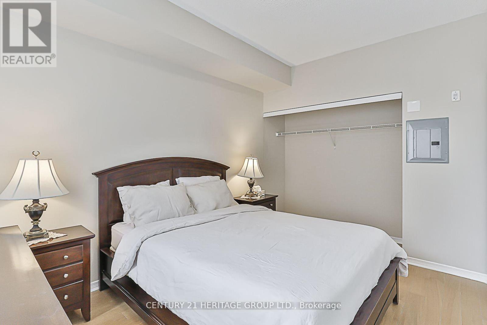 305 - 8 Maison Parc Court, Vaughan (Lakeview Estates), Ontario  L4J 9K5 - Photo 23 - N12187767
