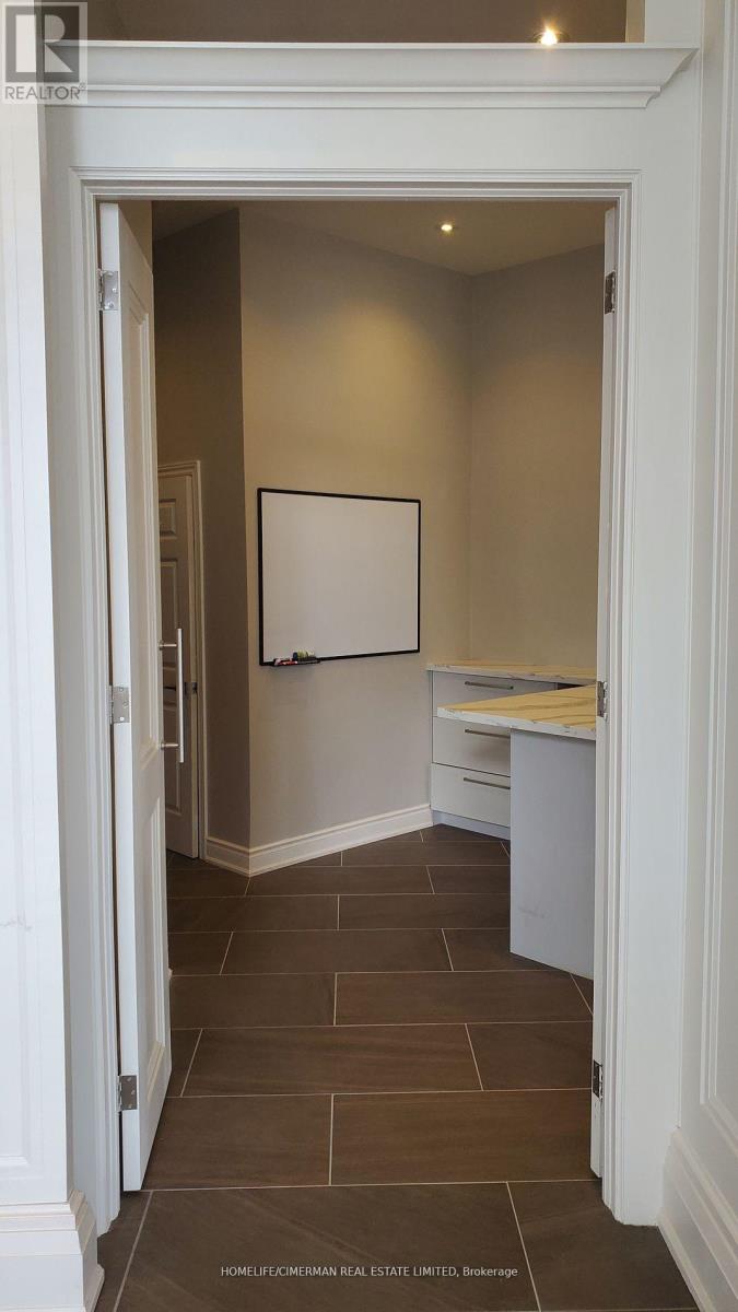 36 - 11 Bronte Road, Oakville, Ontario  L6L 0E1 - Photo 20 - W12187759