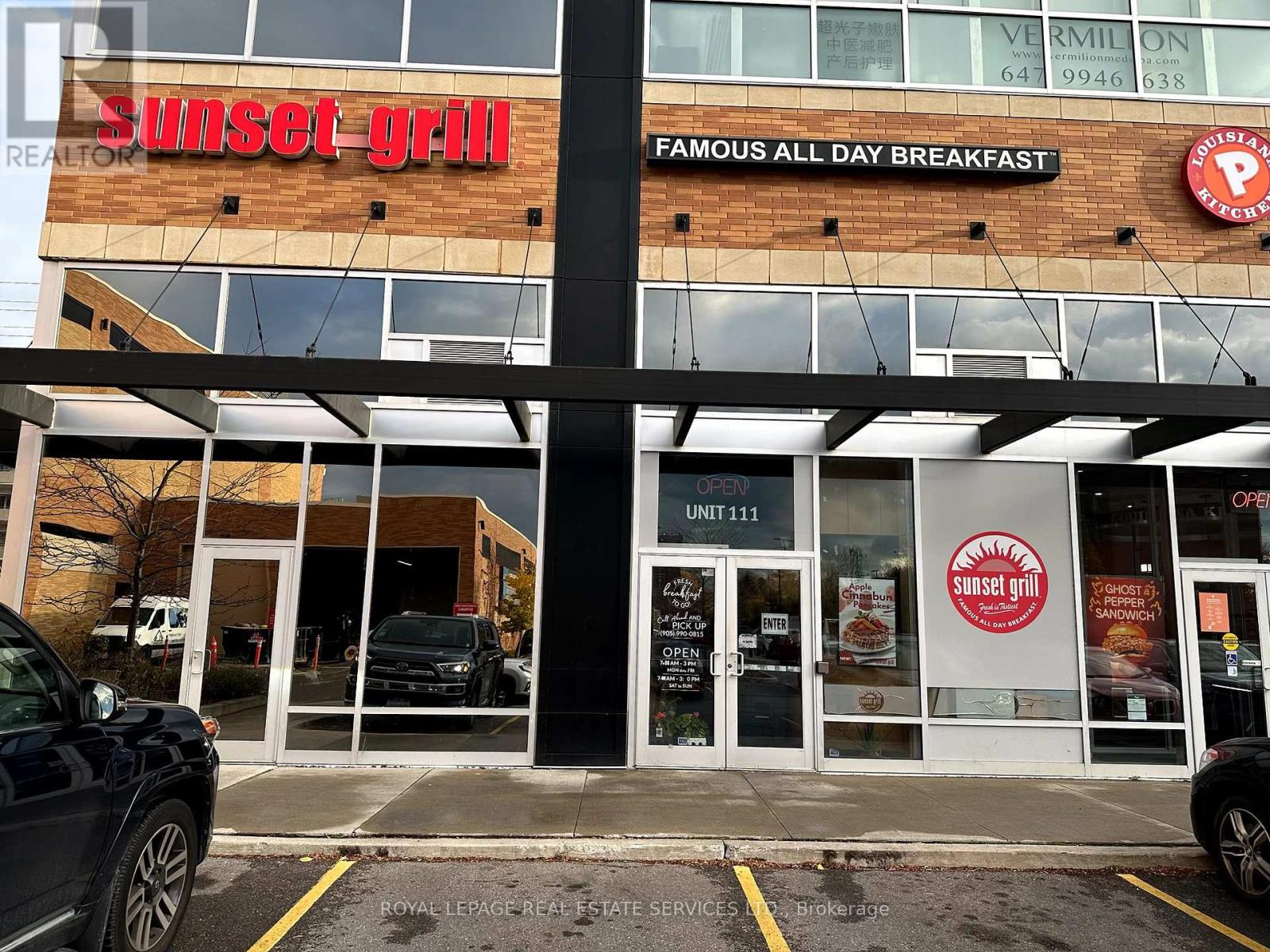 111 - 507 Lakeshore Road, Mississauga (Port Credit), Ontario  L5G 1H9 - Photo 1 - W12187770