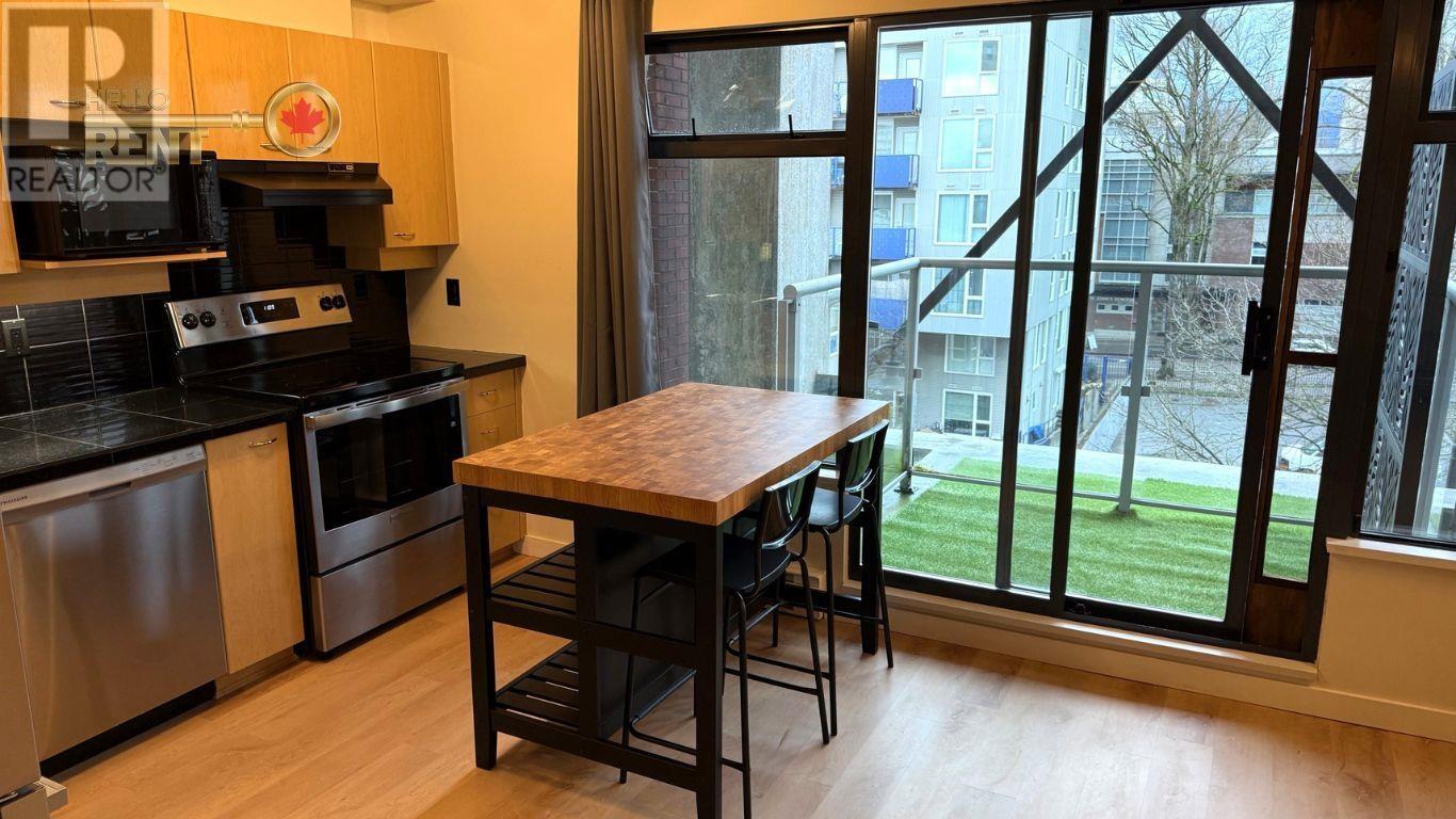 403 2228 Marstrand Avenue, Vancouver, British Columbia  V6K 4T1 - Photo 3 - R3009524