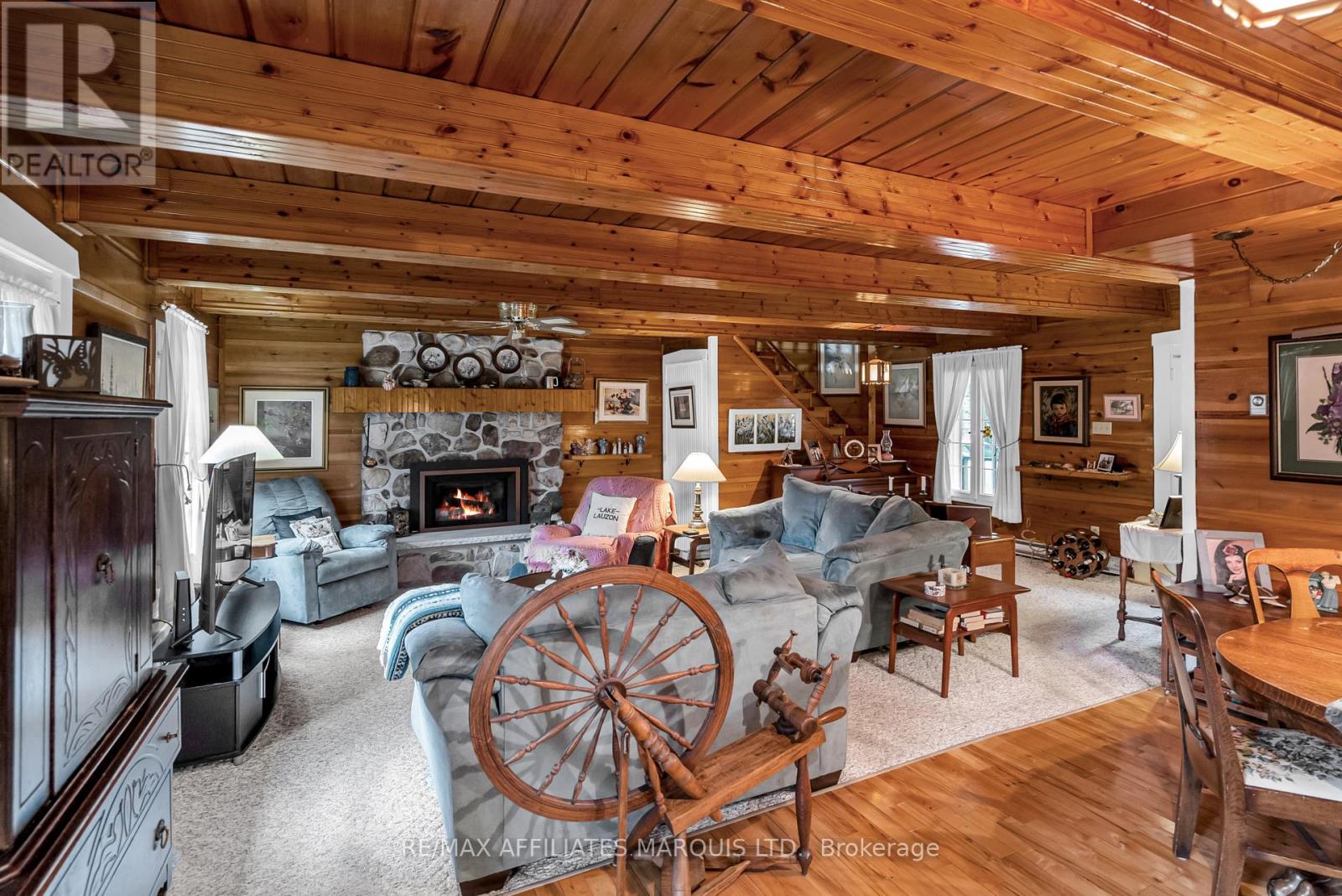 Property at 17228 HEADLINE ROAD W image 4