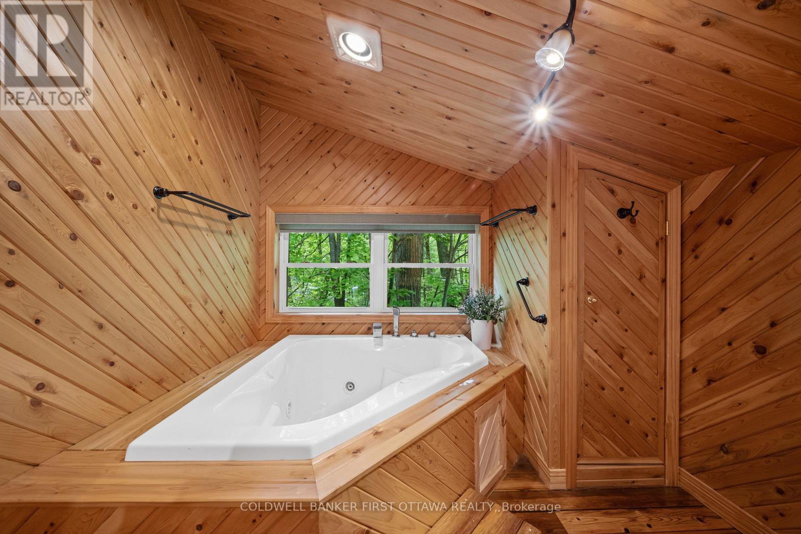 314 Kennedy Road, Greater Madawaska, Ontario  K0J 1H0 - Photo 43 - X12187789