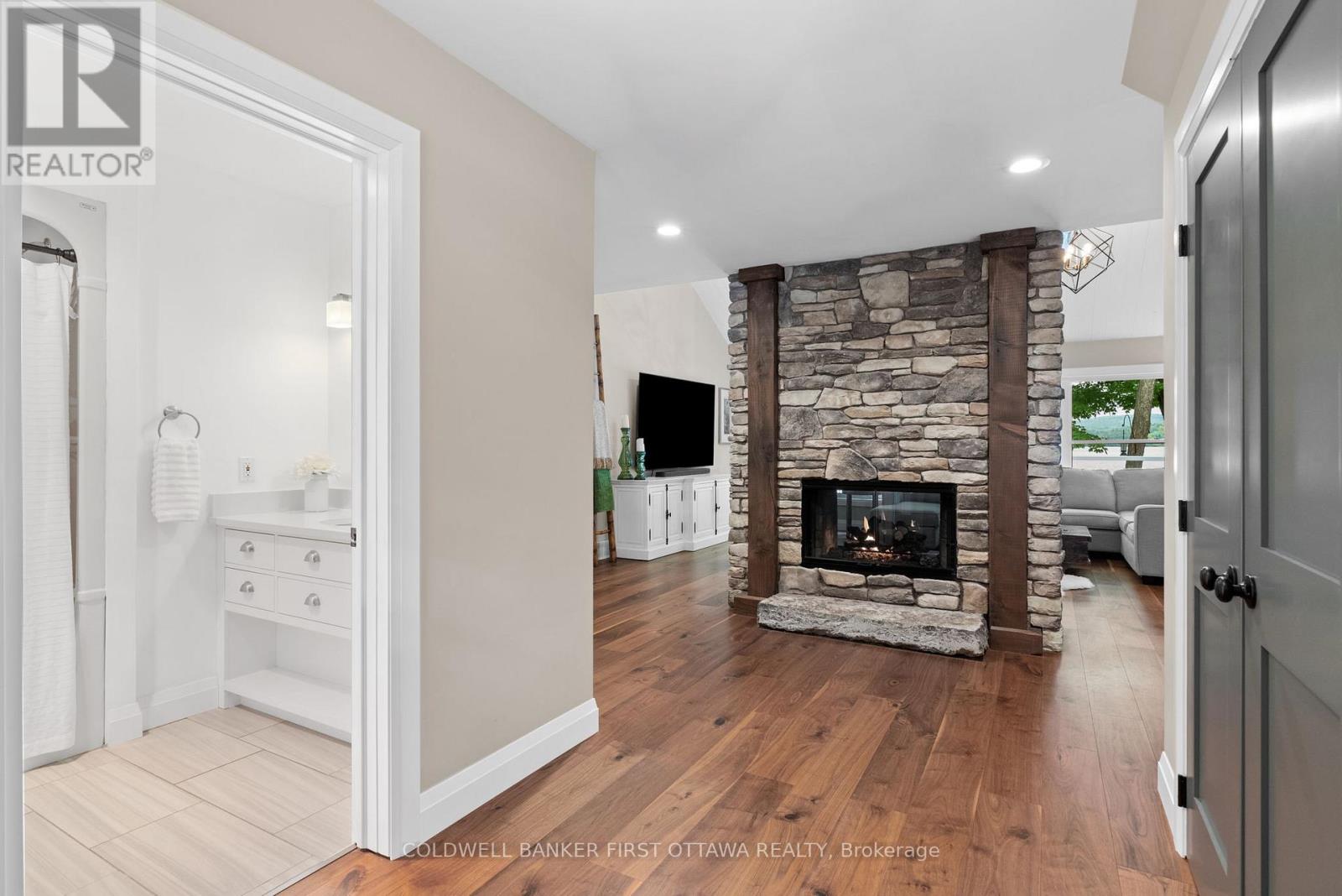 314 Kennedy Road, Greater Madawaska, Ontario  K0J 1H0 - Photo 8 - X12187789
