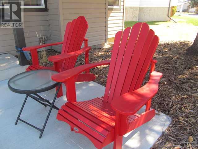Property at 136 MCLEVIN Crescent image 3