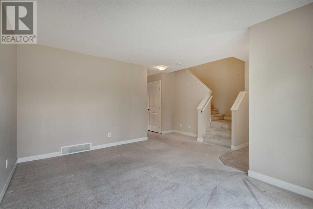 114 Everridge Common Sw, Calgary, Alberta  T2Y 5H1 - Photo 5 - A2219647